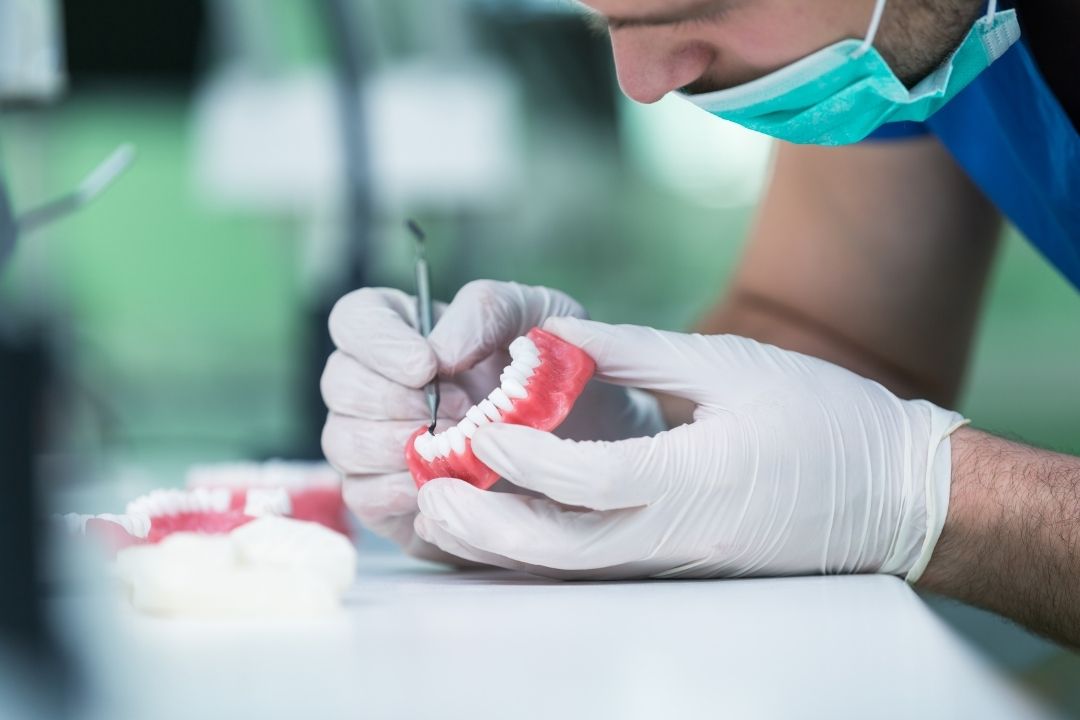 Cleaning denture | Difference between dental technician and dental prosthetist